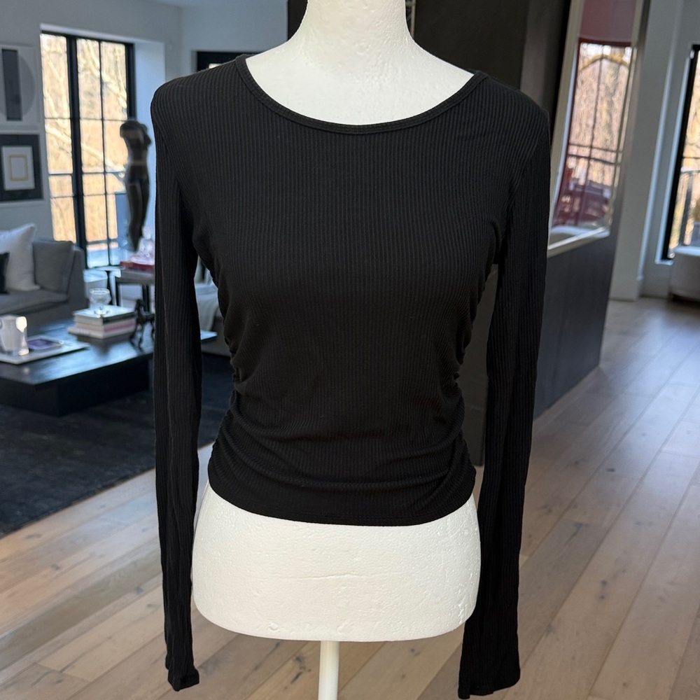 Alo Yoga top